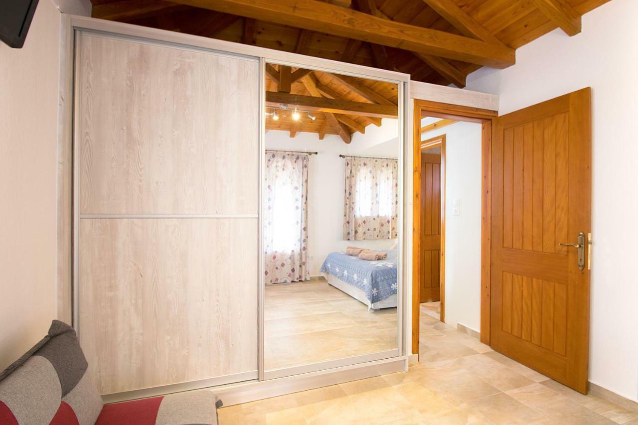 Armamento Villa Moni Evaggelistrias Екстериор снимка